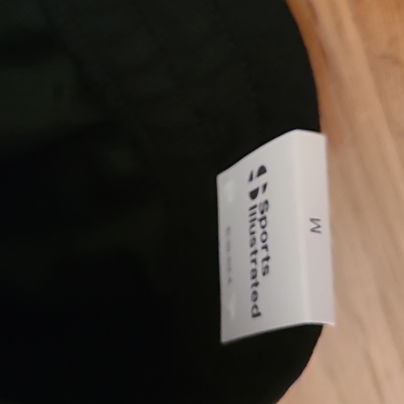 SPORTS ILLUSTRATED WOMEN'S BLACK SHORTS ELASTIC WAISTBAND SIZE MEDIUM - Picture 7 of 11